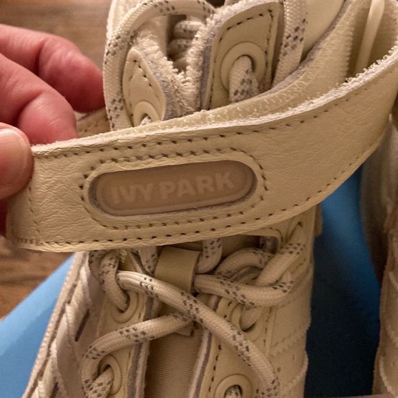 Adidas x Ivy Park Forum Mid Unisex - Picture 8 of 16